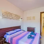 Blue Harbour 3 Bedroom Seafront With Large Yard On The Promenade - By Getawaysmalta 公寓 圣保罗湾城