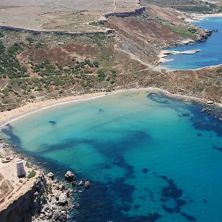 Blue Harbour 3 Bedroom Seafront With Large Yard On The Promenade - By Getawaysmalta St. Paul's Bay